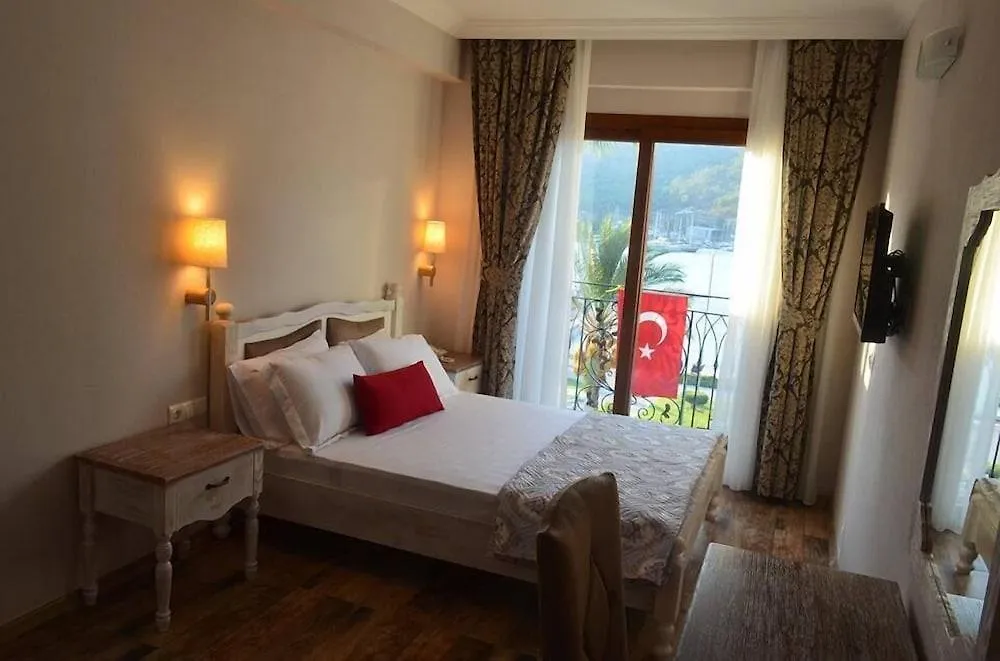 Q&S Cennet Life Hotel Fethiye 3*,